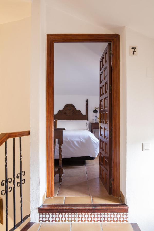Tugasa Hotel Y Casas Rurales La Posada Villaluenga Del Rosario Εξωτερικό φωτογραφία
