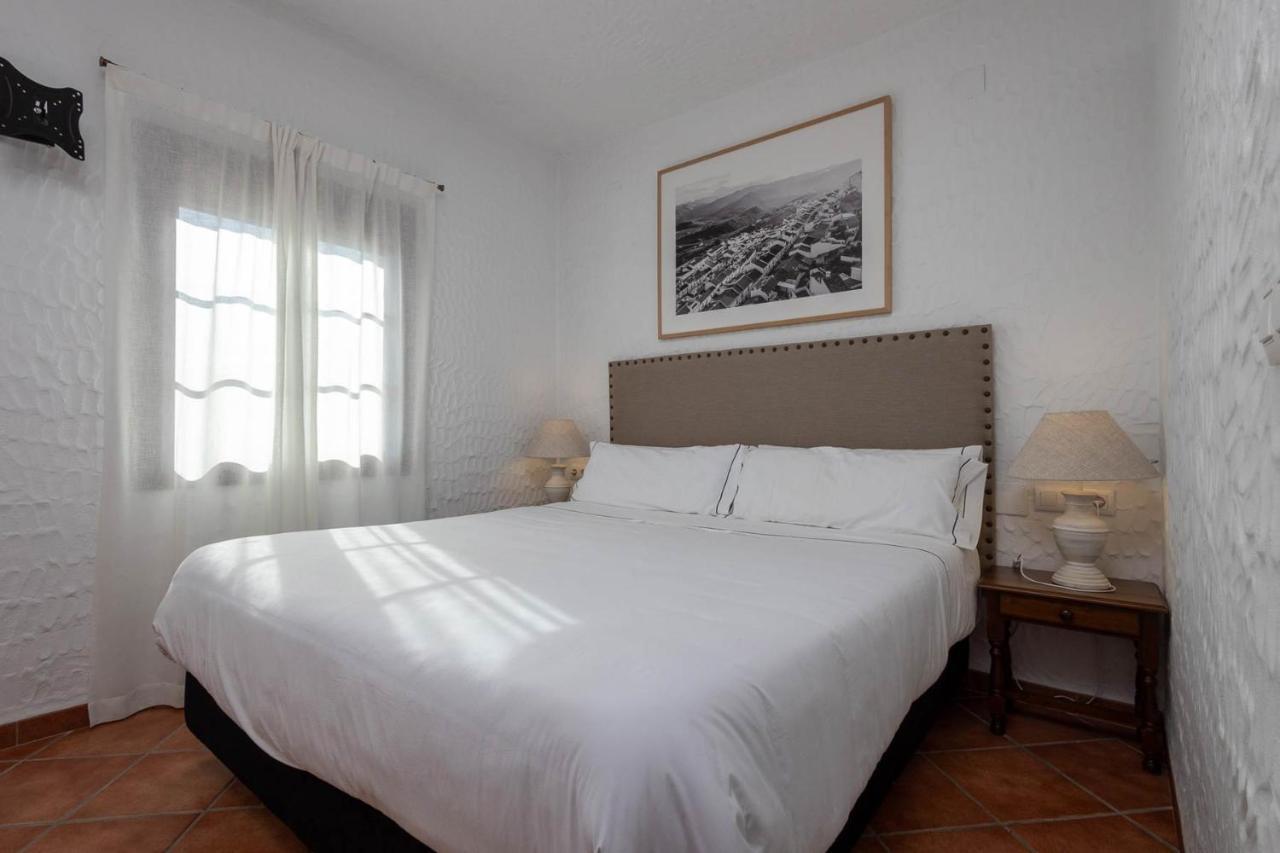 Tugasa Hotel Y Casas Rurales La Posada Villaluenga Del Rosario Εξωτερικό φωτογραφία