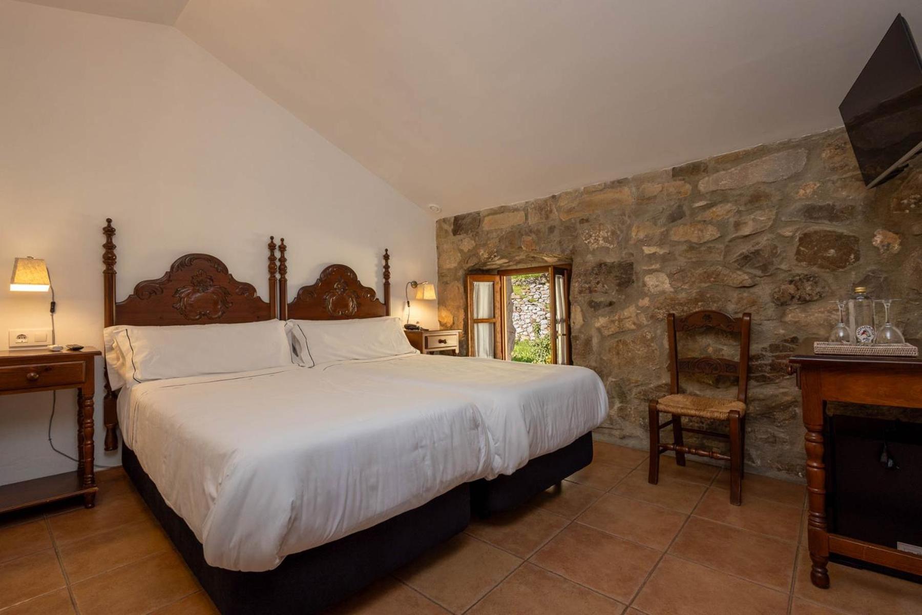 Tugasa Hotel Y Casas Rurales La Posada Villaluenga Del Rosario Εξωτερικό φωτογραφία