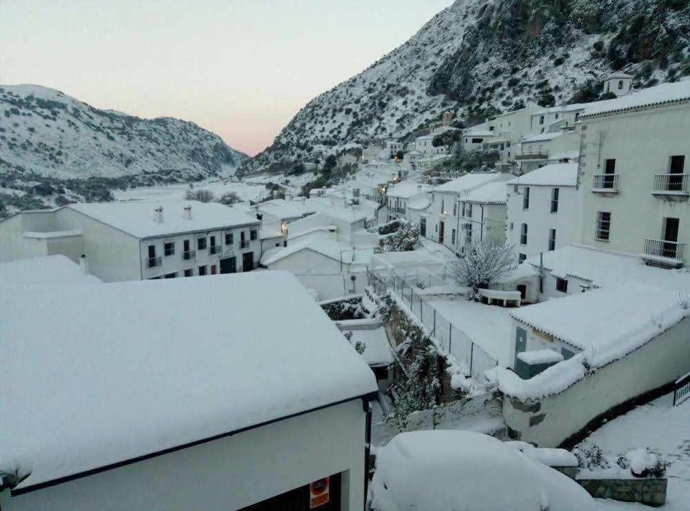 Tugasa Hotel Y Casas Rurales La Posada Villaluenga Del Rosario Εξωτερικό φωτογραφία